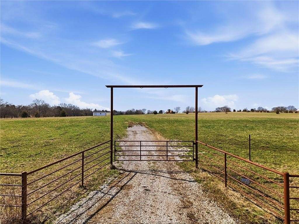 18.4 Acres of Land for Sale in Edgerton, Kansas