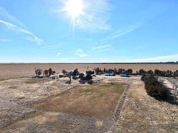 31.6 Acres of Land with Home for Sale in Wauneta, Nebraska