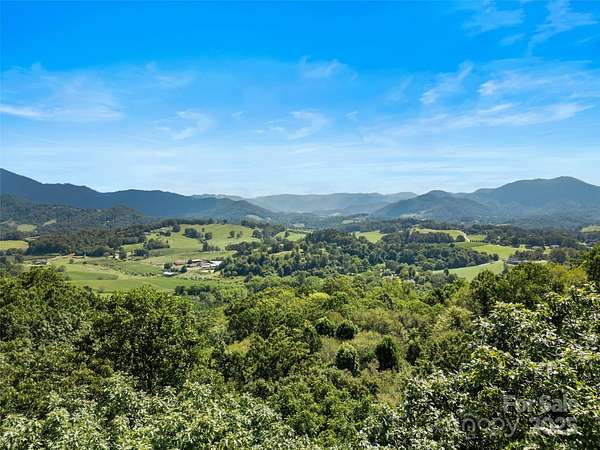3 Acres of Land for Sale in Waynesville, North Carolina