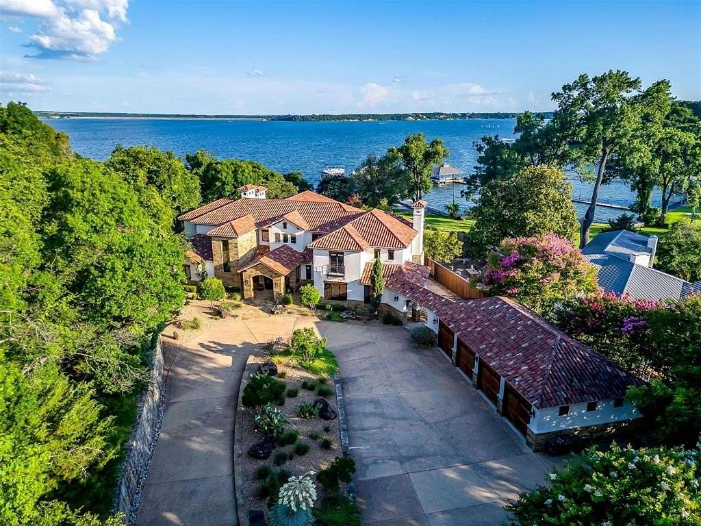 5.56 Acres of Land with Home for Sale in Fort Worth, Texas