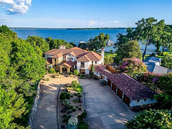 5.56 Acres of Land with Home for Sale in Fort Worth, Texas