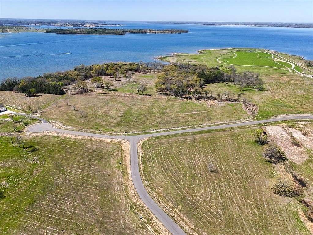 2.23 Acres of Land for Sale in Honey Grove, Texas