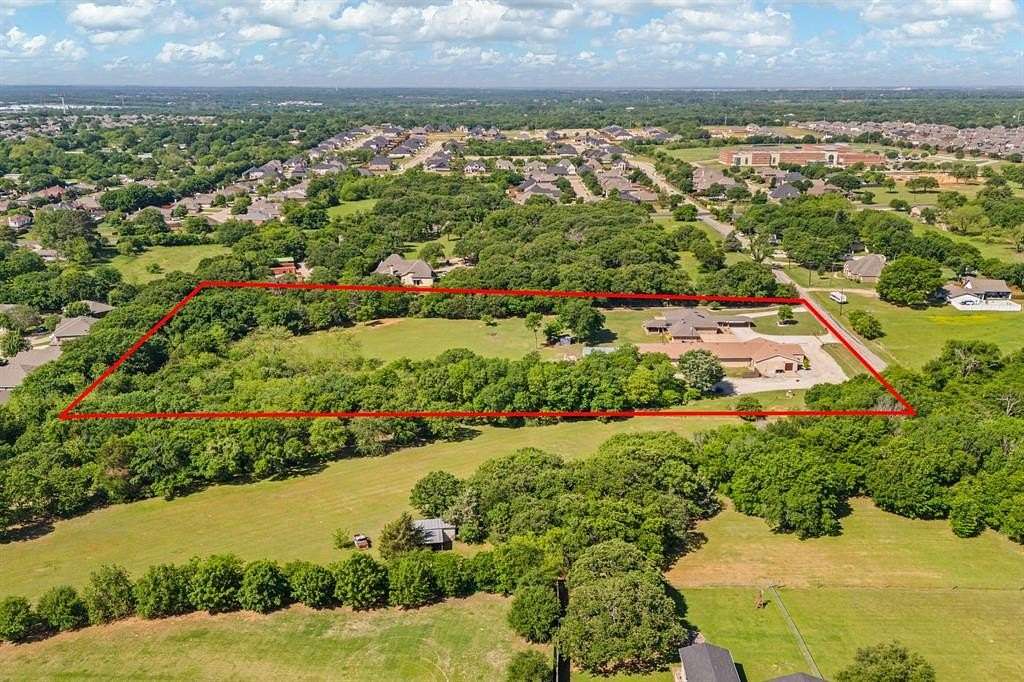 6 Acres of Land with Home for Sale in Mansfield, Texas