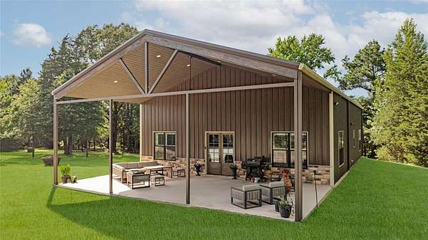 11.6 Acres of Land with Home for Sale in Mount Pleasant, Texas