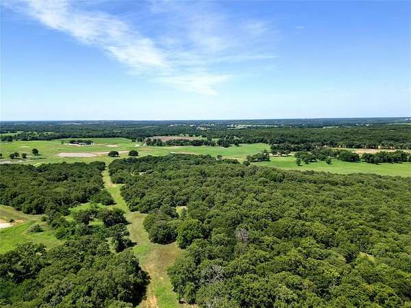 10 Acres of Residential Land for Sale in Alvord, Texas
