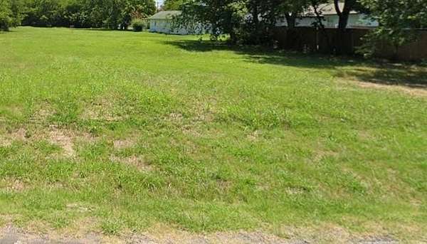 0.95 Acres of Residential Land for Sale in Bonham, Texas