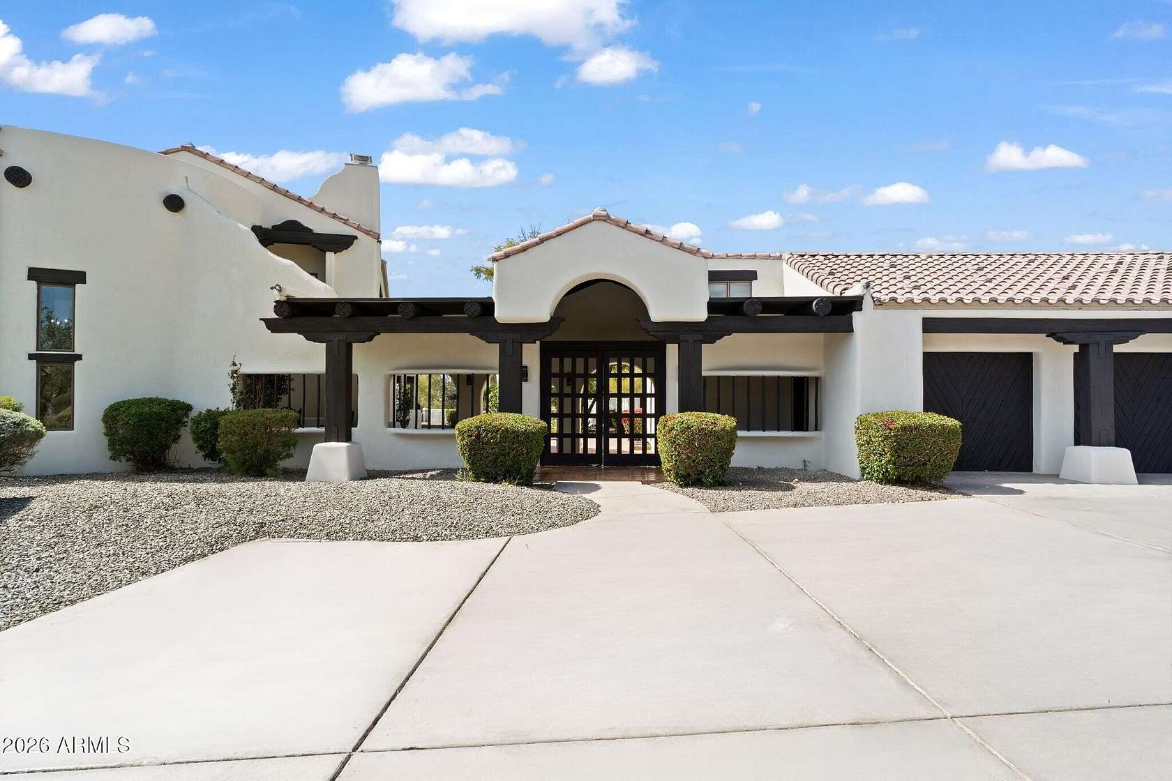 6825 E Pinnacle Vista Dr  