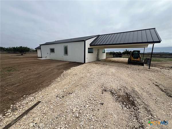 20 Acres of Land with Home for Sale in Copperas Cove, Texas