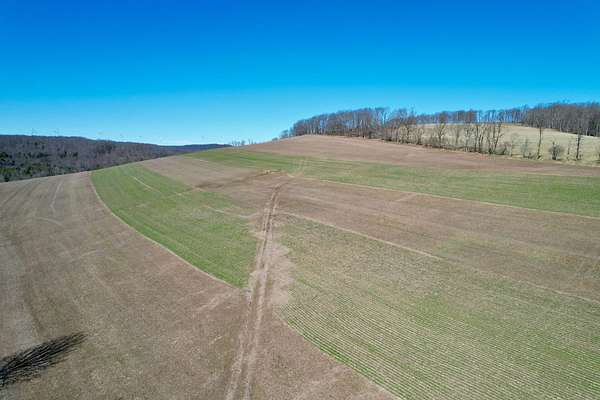 38 Acres of Land for Sale in Meyersdale, Pennsylvania