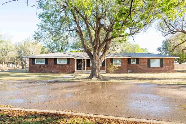 7 Acres of Land with Home for Sale in Wilson, Texas