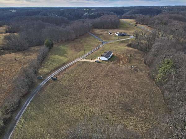 1 Acre of Residential Land for Sale in Russell Springs, Kentucky