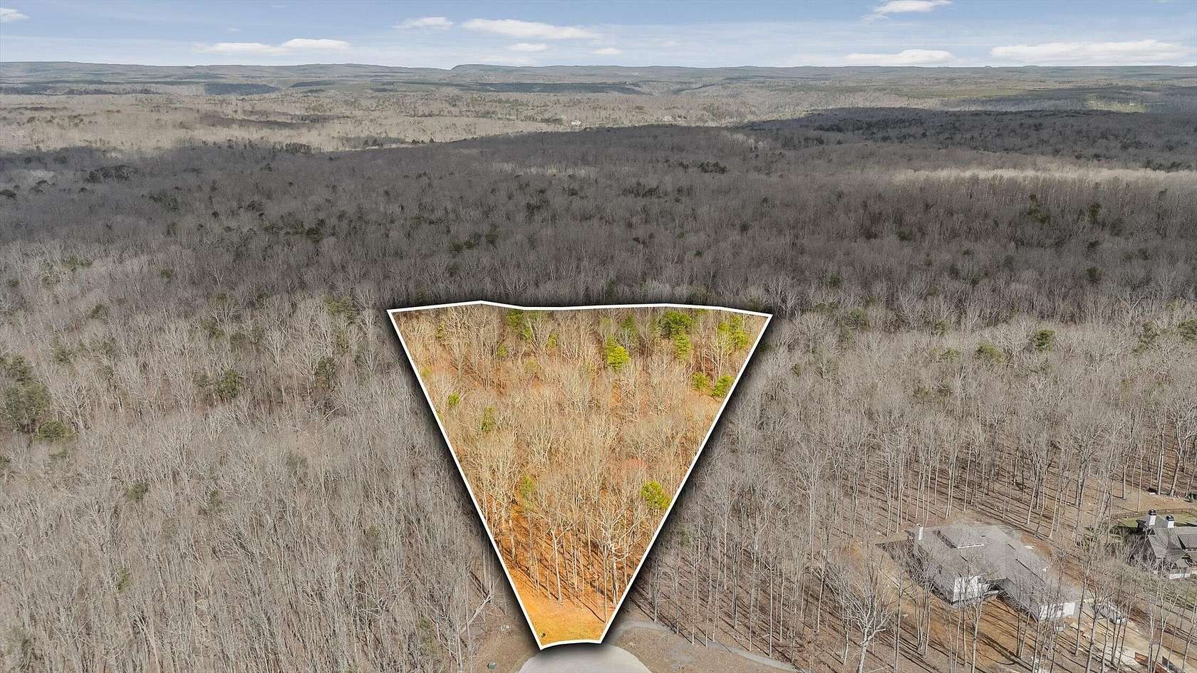 2 Acres of Residential Land for Sale in Signal Mountain, Tennessee