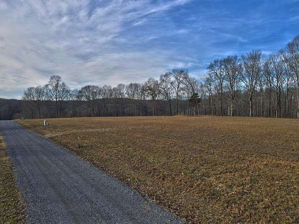 1.14 Acres of Residential Land for Sale in Russell Springs, Kentucky