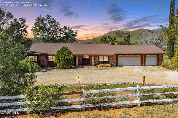 2.5 Acres of Land with Home for Sale in Acton, California