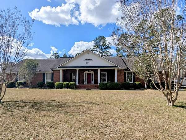 2.44 Acres of Land with Home for Sale in Vidalia, Georgia