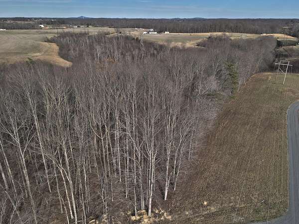 1.4 Acres of Residential Land for Sale in Russell Springs, Kentucky