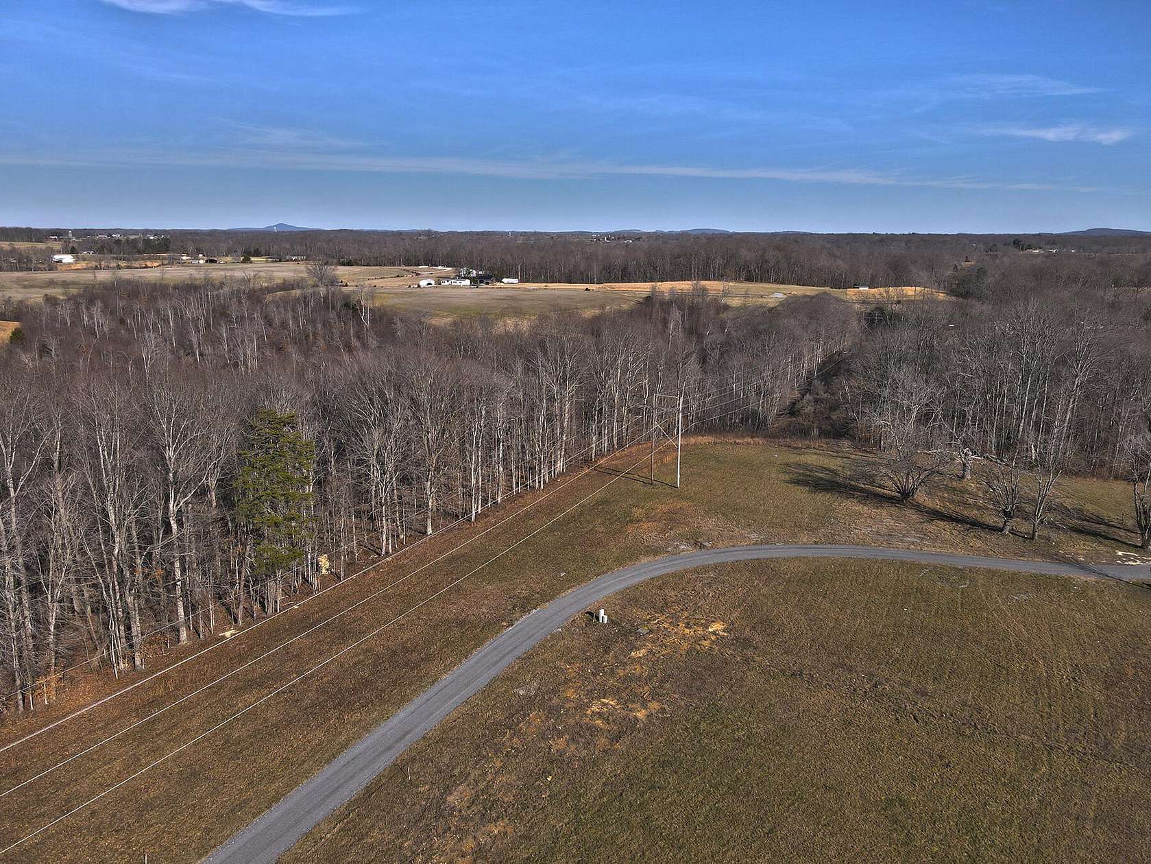 1.45 Acres of Residential Land for Sale in Russell Springs, Kentucky