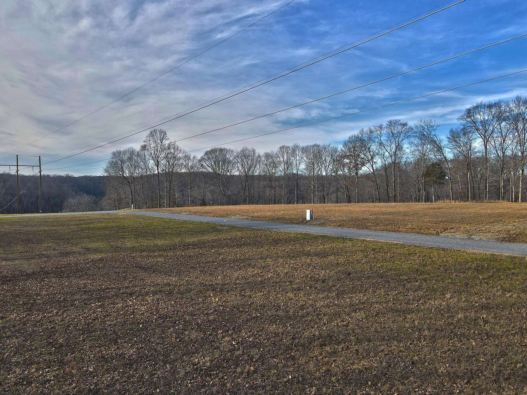 0.91 Acres of Residential Land for Sale in Russell Springs, Kentucky