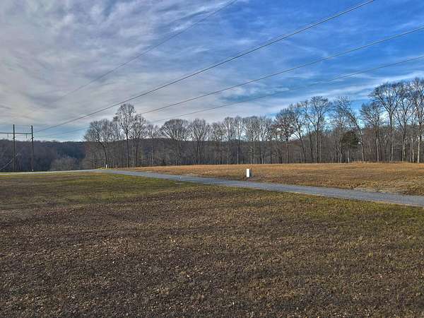 0.91 Acres of Residential Land for Sale in Russell Springs, Kentucky