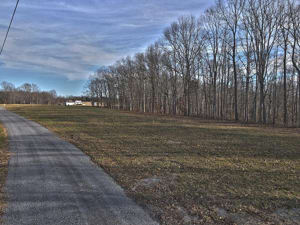 1.17 Acres of Residential Land for Sale in Russell Springs, Kentucky