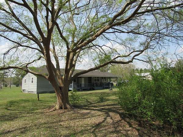 2 Acres of Land with Home for Sale in Moultrie, Georgia