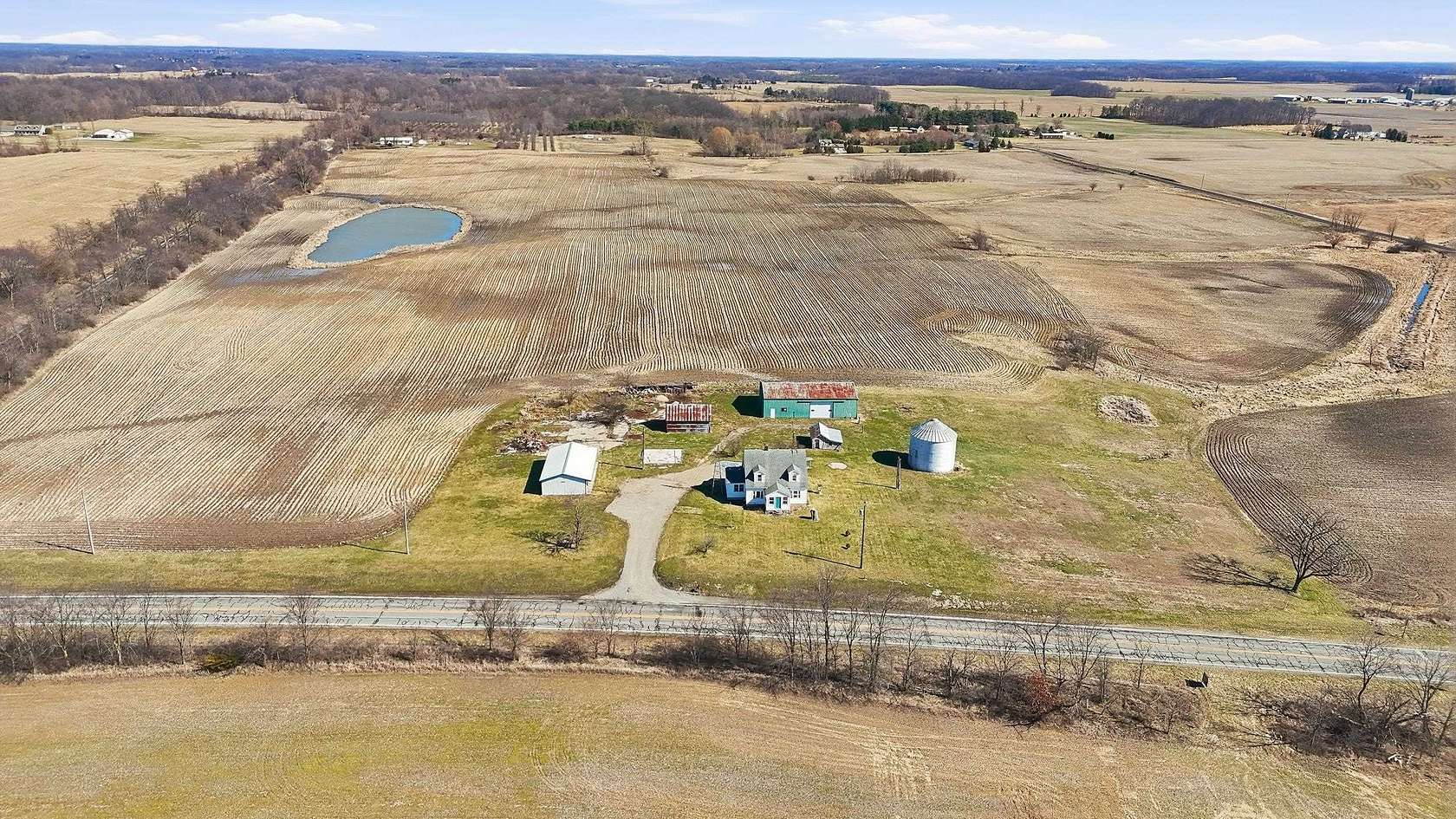 90 Acres of Agricultural Land with Home for Sale in Ashley, Indiana