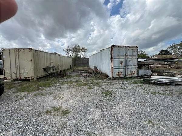 Mixed-Use Land for Sale in Chalmette, Louisiana