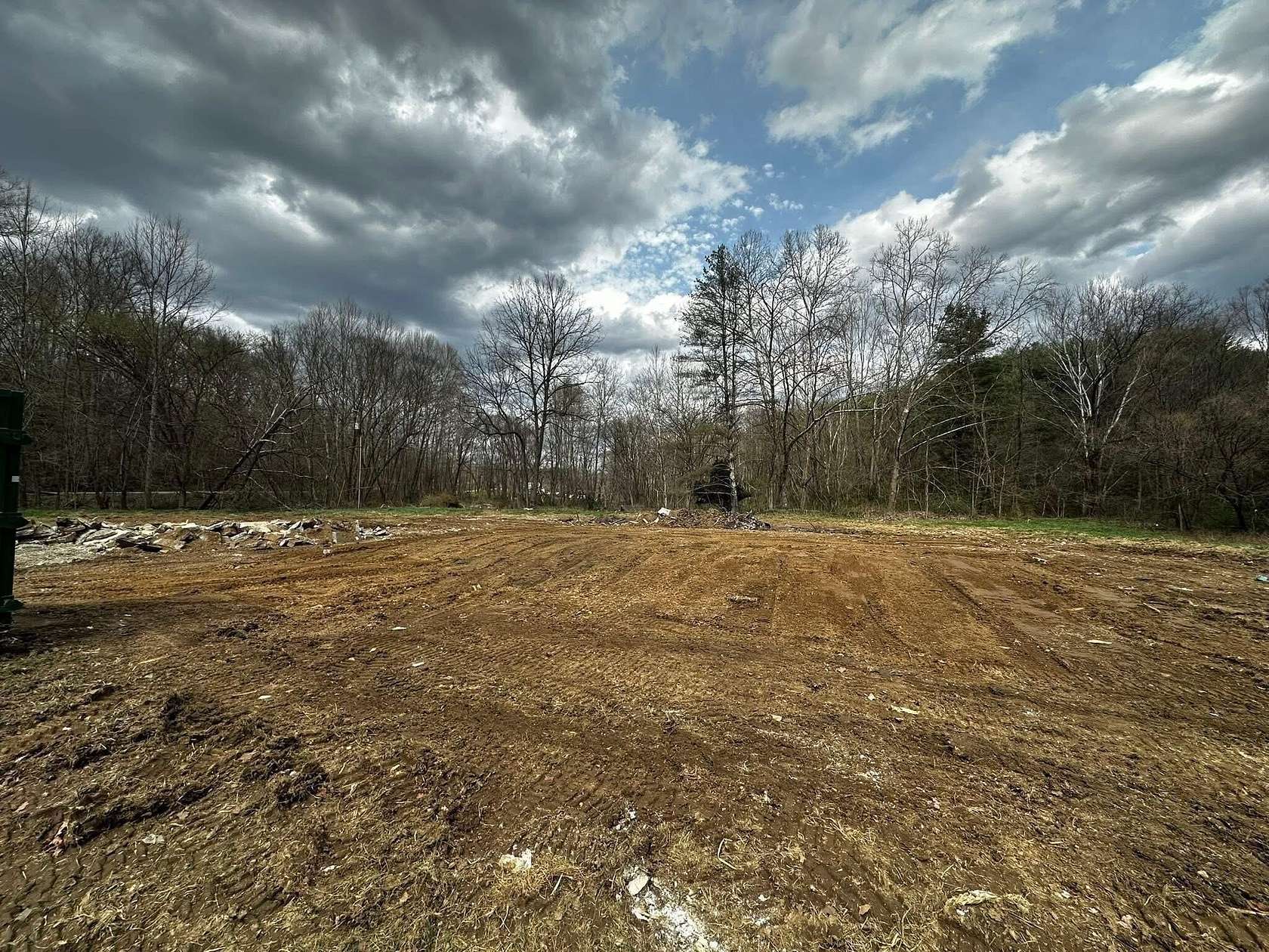 1.57 Acres of Residential Land for Sale in McArthur, Ohio