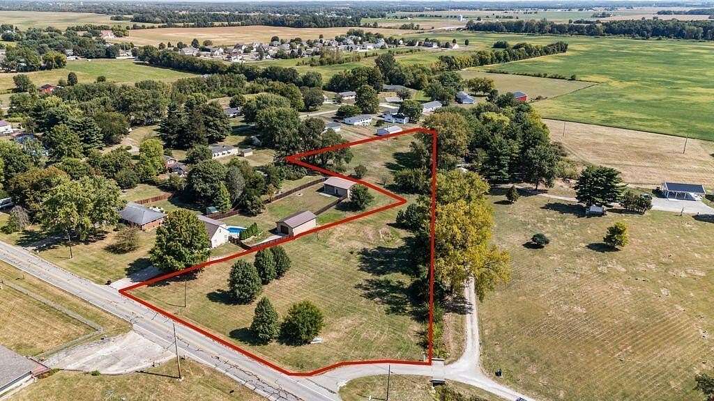 2.49 Acres of Residential Land for Sale in Circleville, Ohio