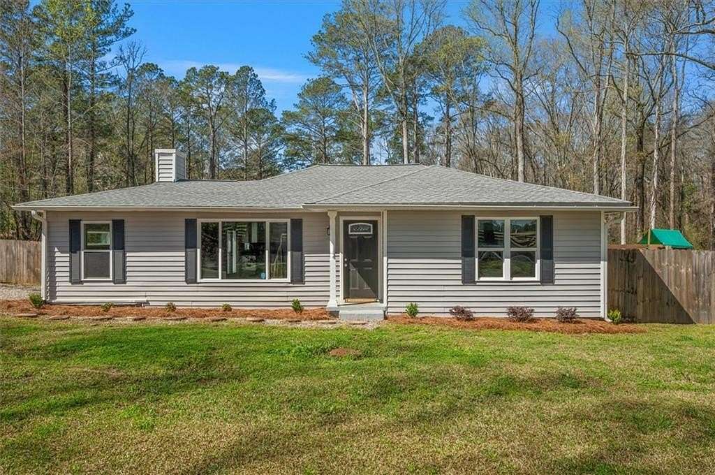 2.5 Acres of Land with Home for Sale in Brooks, Georgia