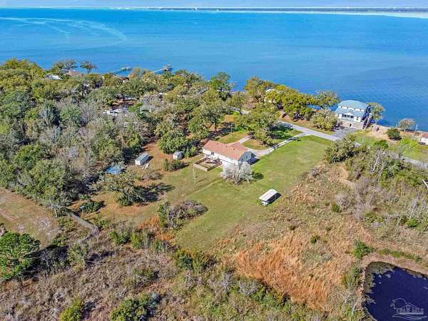 2 Acres of Land with Home for Sale in Milton, Florida