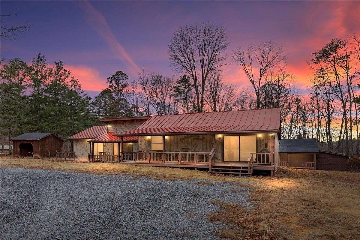 4.59 Acres of Land with Home for Sale in Grottoes, Virginia