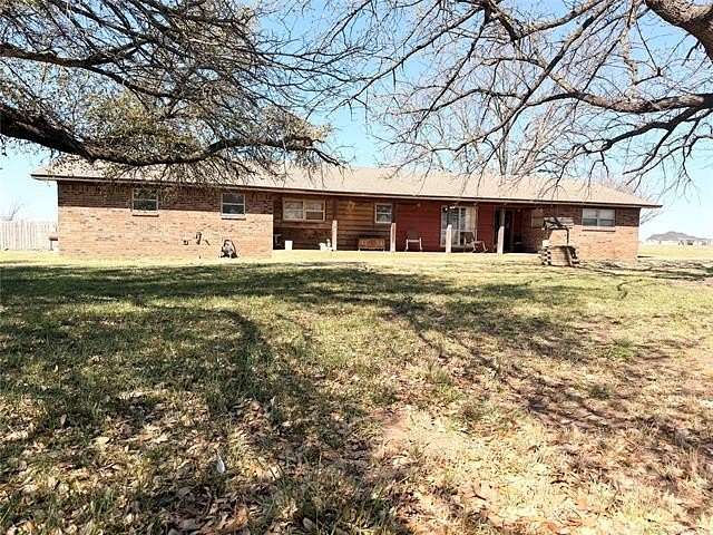 1.66 Acres of Land with Home for Sale in Marietta, Oklahoma