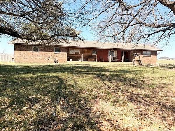 1.66 Acres of Land with Home for Sale in Marietta, Oklahoma
