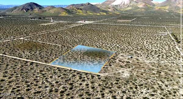 2.5 Acres of Land for Sale in Mojave, California