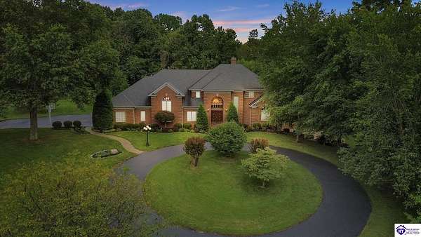 9.58 Acres of Land with Home for Sale in Elizabethtown, Kentucky