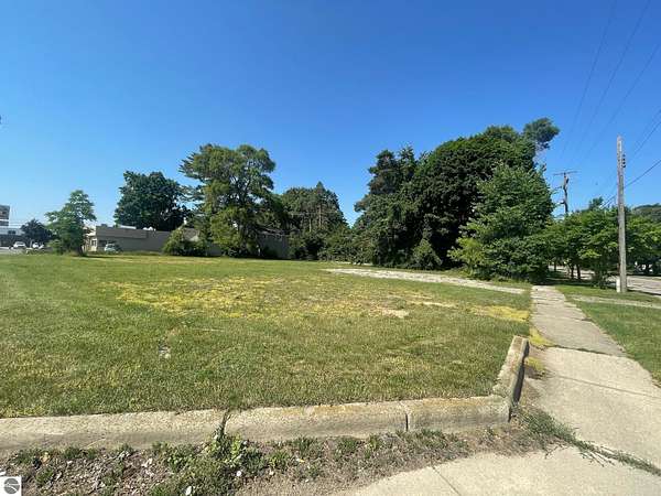 0.43 Acres of Commercial Land for Sale in Mount Pleasant, Michigan
