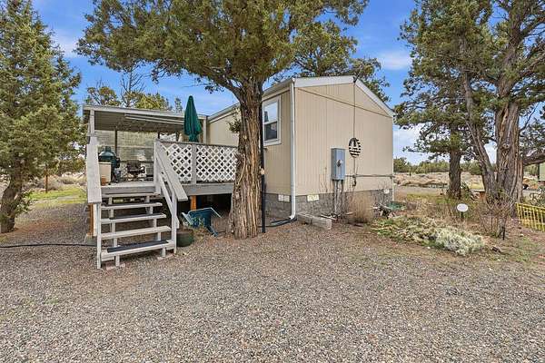 1.82 Acres of Land with Home for Sale in Prineville, Oregon