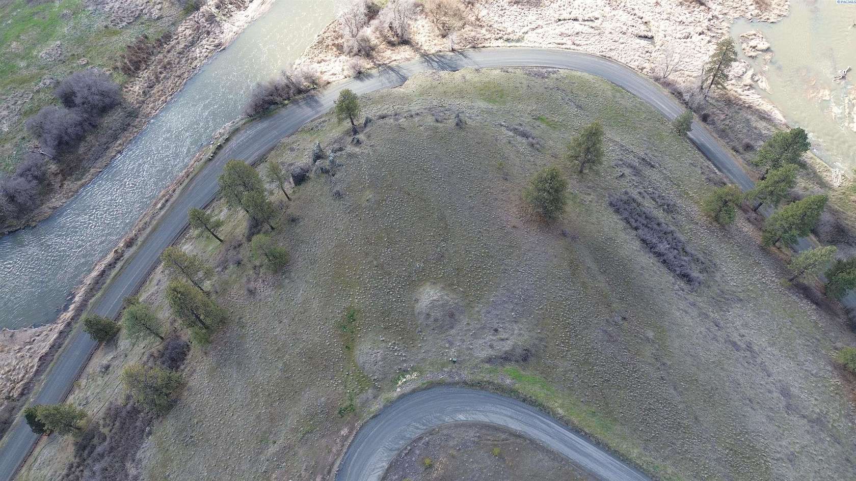 6 Acres of Residential Land for Sale in Colfax, Washington