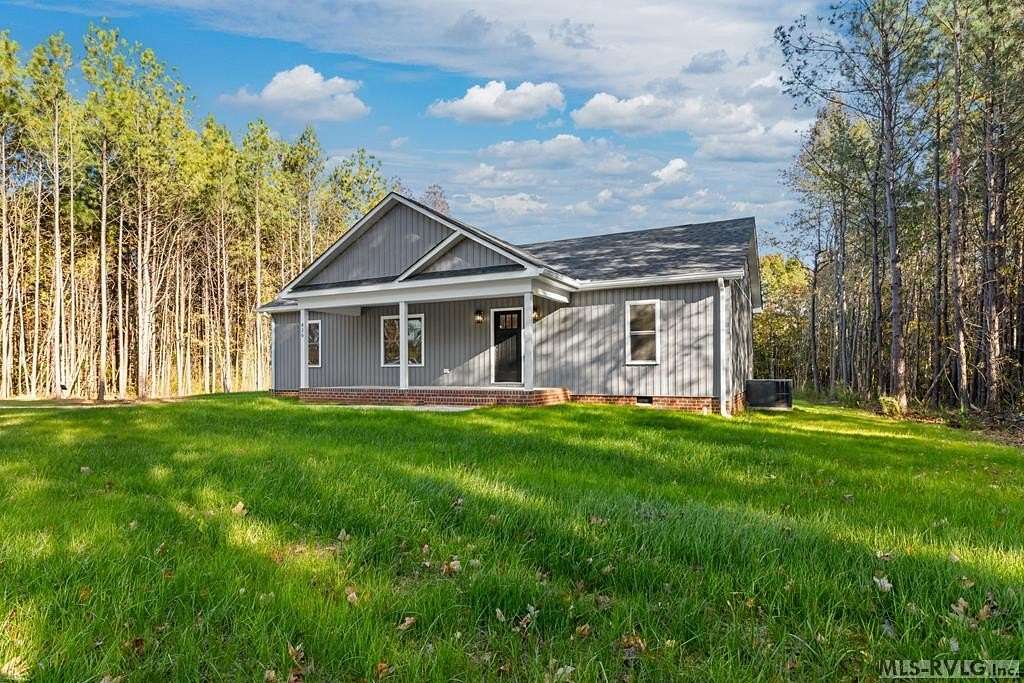 1.52 Acres of Land with Home for Sale in South Hill, Virginia