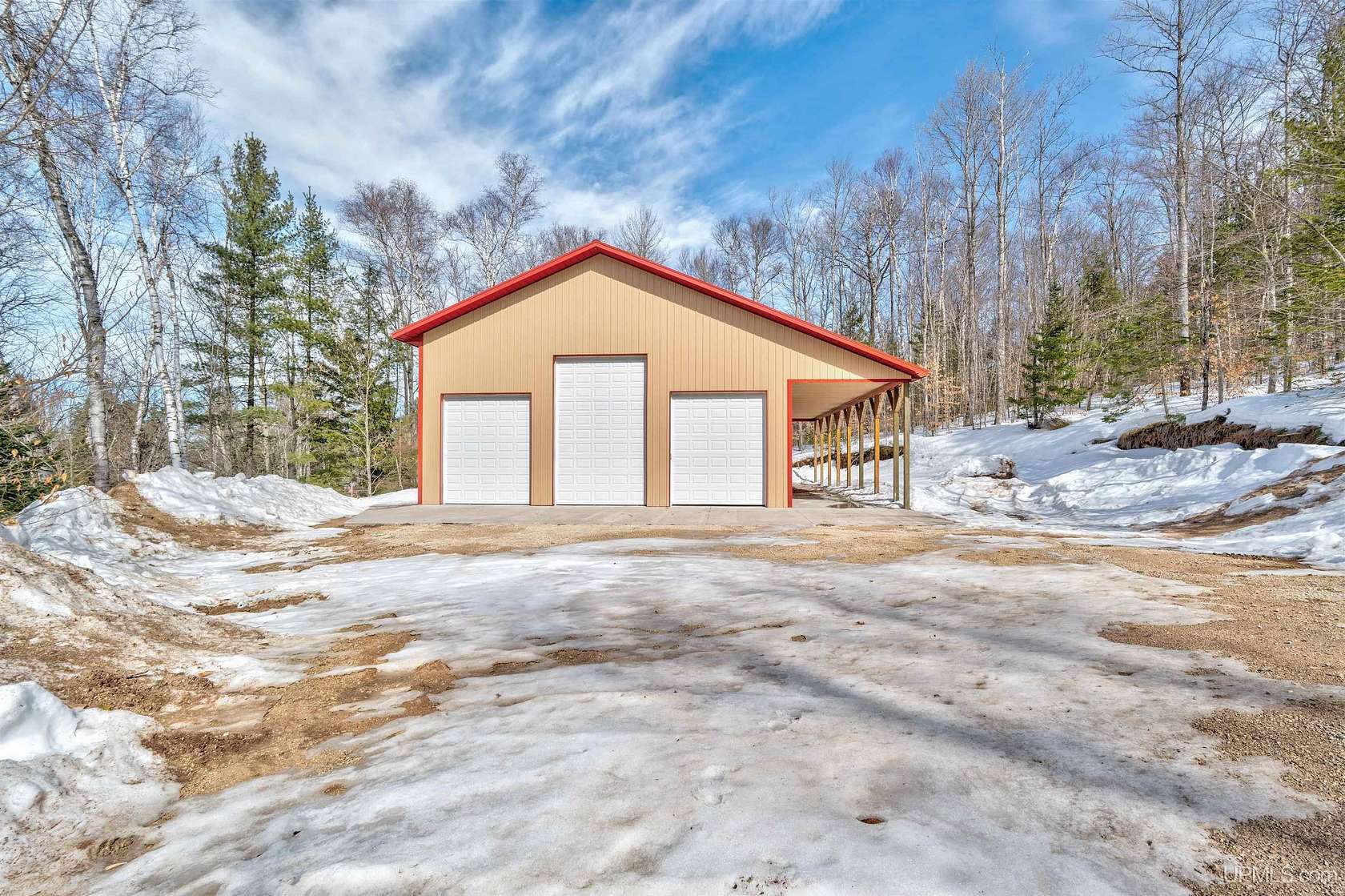 1.28 Acres of Residential Land for Sale in Manistique, Michigan