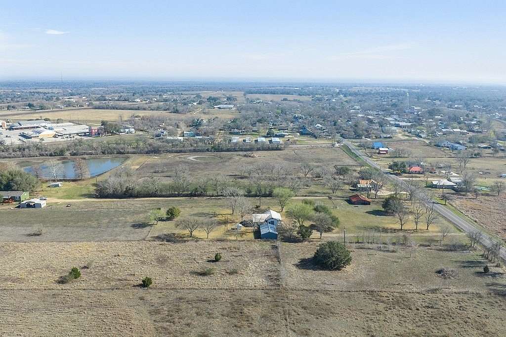 9.64 Acres of Land for Sale in Fayetteville, Texas