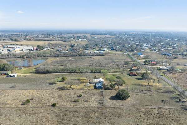 9.64 Acres of Land for Sale in Fayetteville, Texas