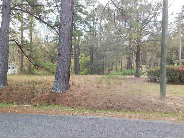 0.84 Acres of Residential Land for Sale in Tallahassee, Florida
