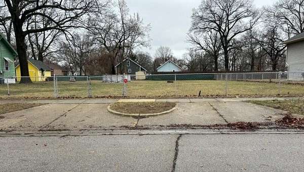 0.27 Acres of Land for Sale in Muskegon, Michigan