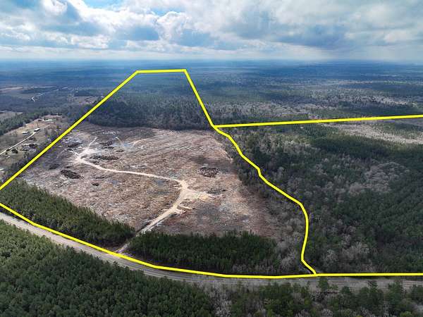 475 Acres of Land for Sale in Lumberton, Texas