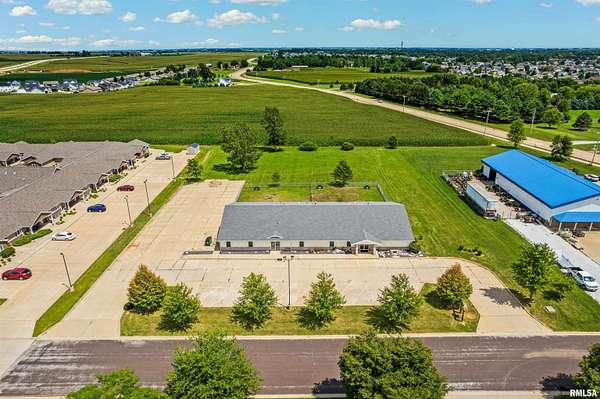2 Acres of Mixed-Use Land for Sale in Washington, Illinois