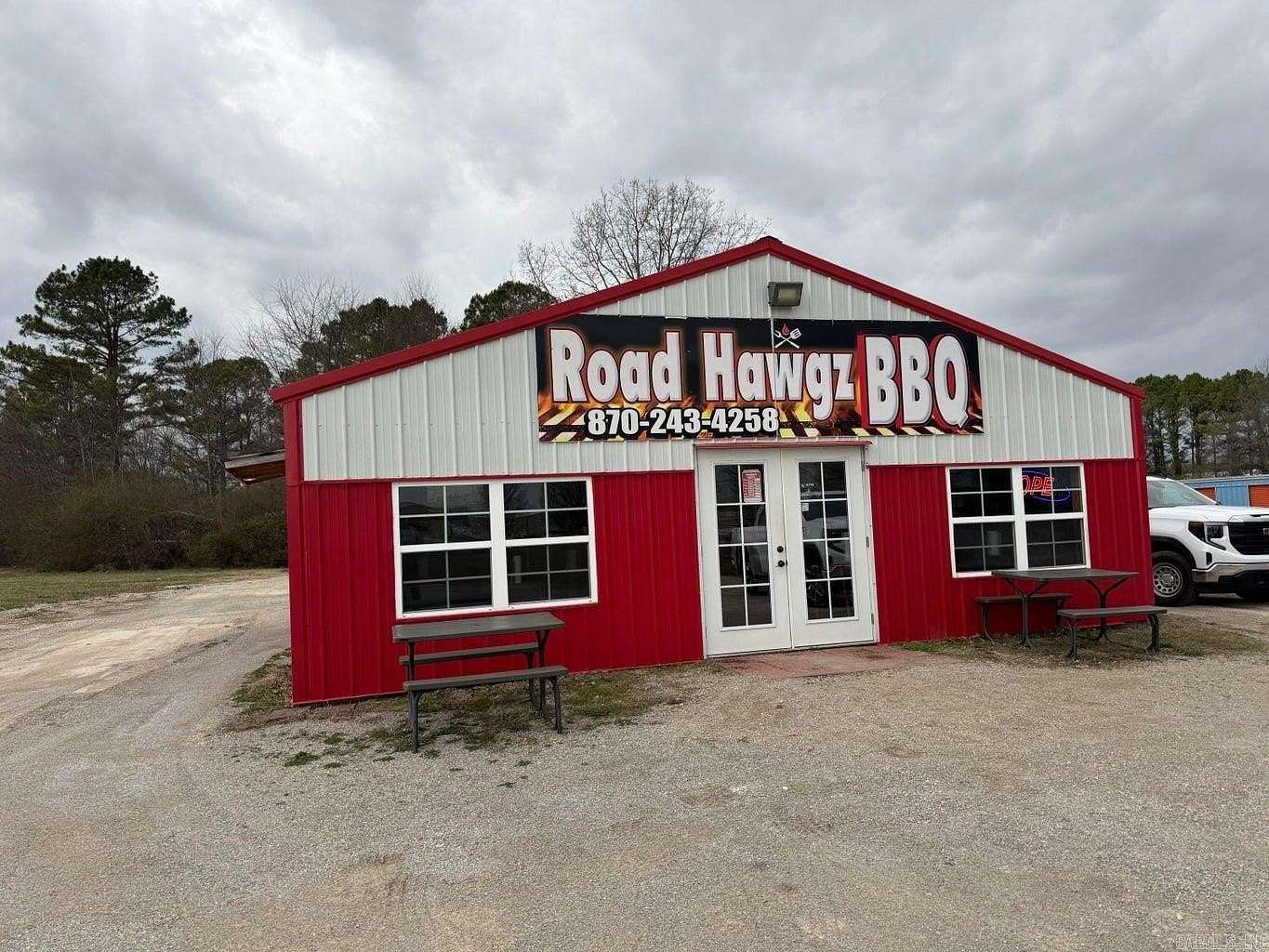 1.65 Acres of Improved Commercial Land for Sale in Ash Flat, Arkansas