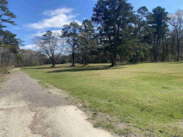 3 Acres of Residential Land for Sale in Greenwell Springs, Louisiana