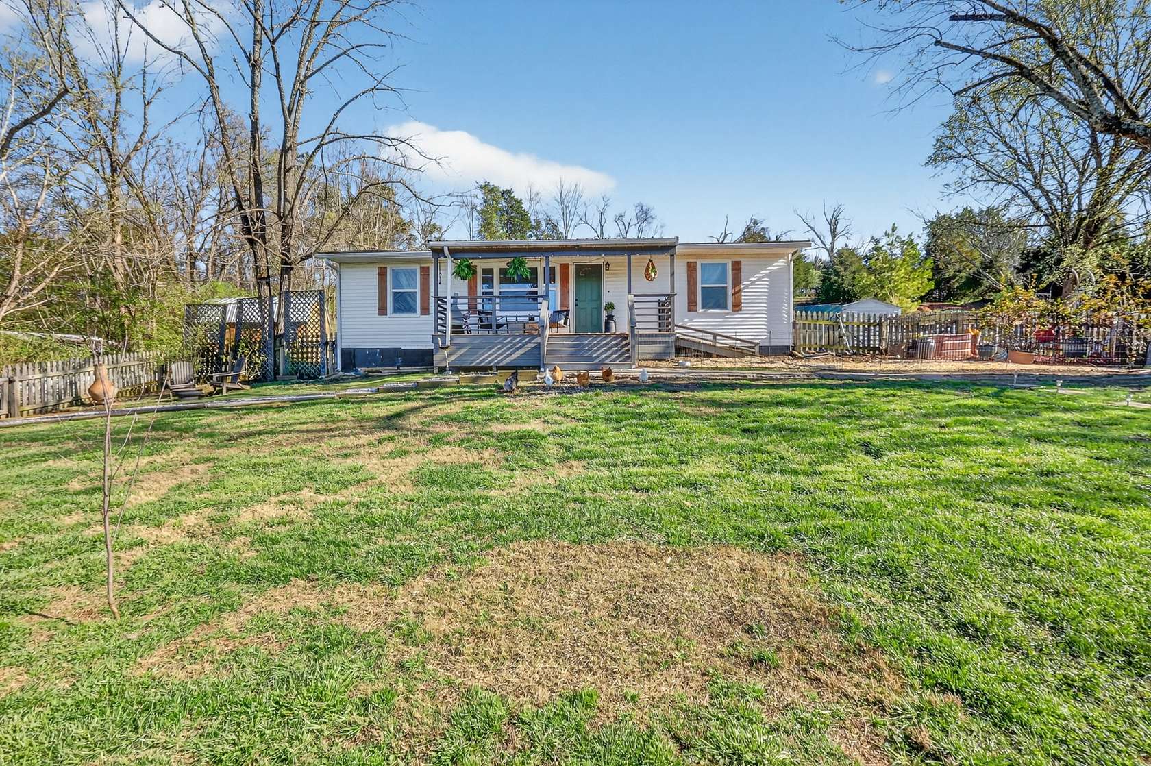 3.1 Acres of Land with Home for Sale in Gallatin, Tennessee